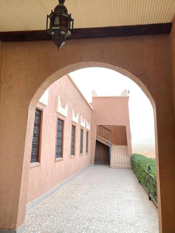 Hotel Meteorites Boulaajoul Zeïda Exterior foto