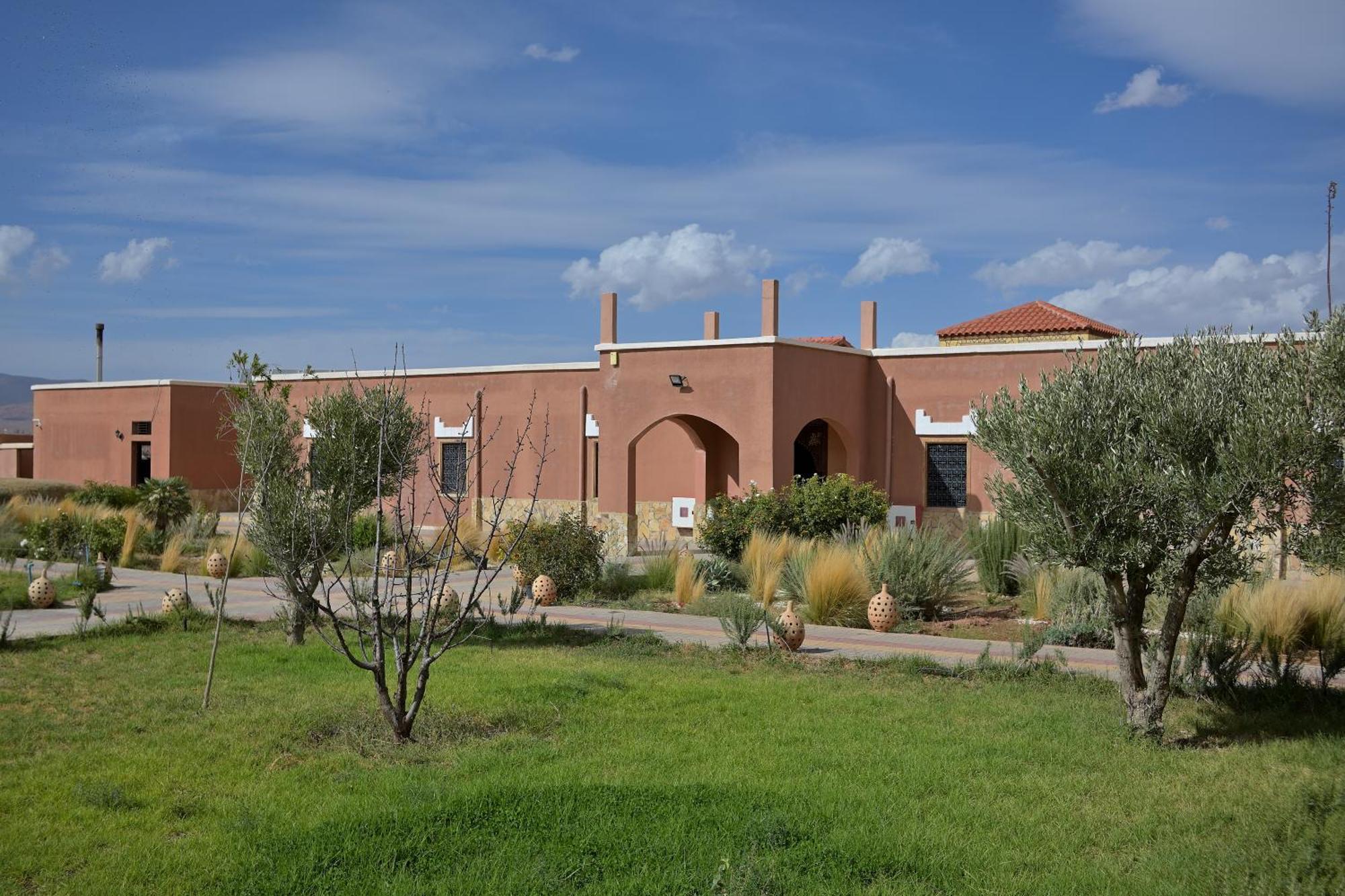 Hotel Meteorites Boulaajoul Zeïda Exterior foto